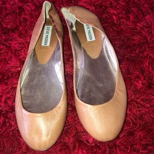 Steve Madden Tan Flats